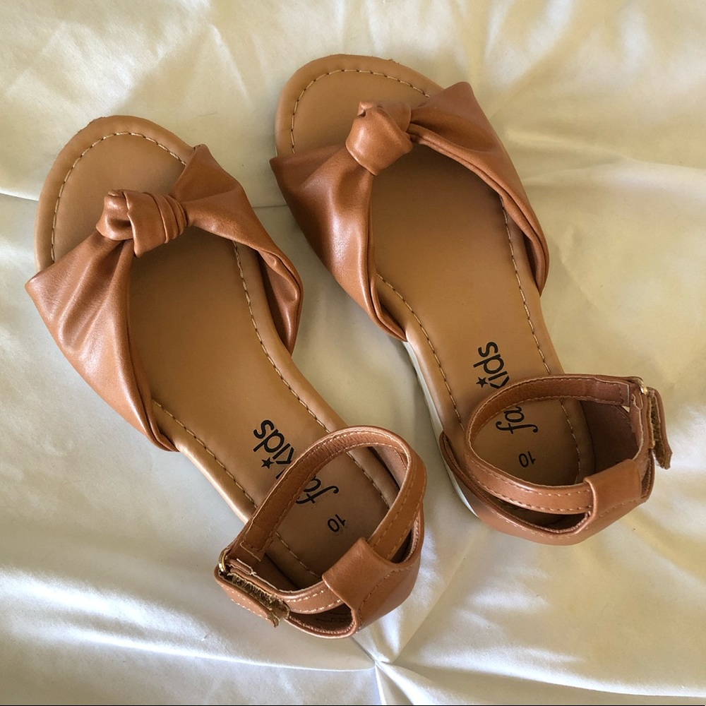FabKids sandals - size 10